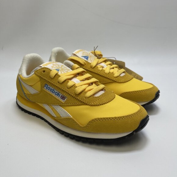 Reebok Classic AZ Women Running Casual Retro Shoes Yellow / Gold Size 7 US New - Picture 1 of 11